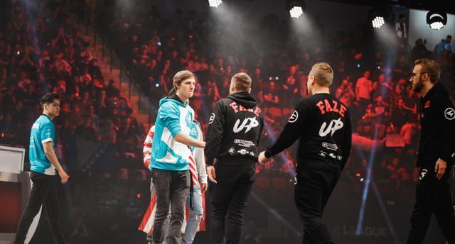 电竞比分网：英雄联盟S10 D组战，TES不负众望小组第一出线