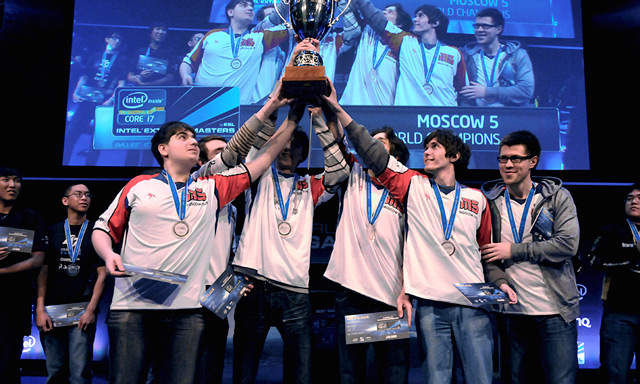 防换线机制更新：现在必须两名非打野英雄 才触发上路防御塔1000%伤害