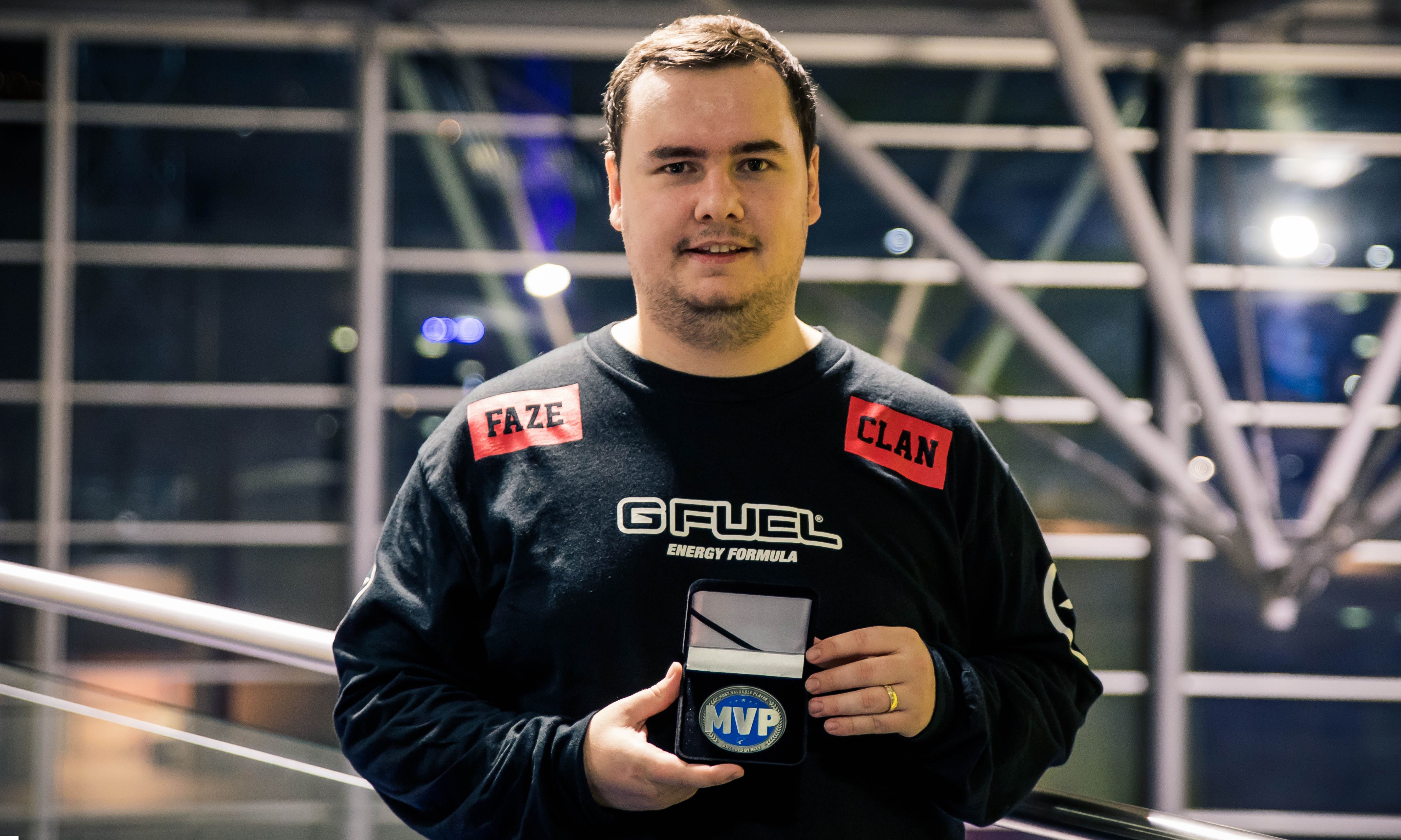 阴间赛程！S12小组赛观赛人数同比去年下降约40%